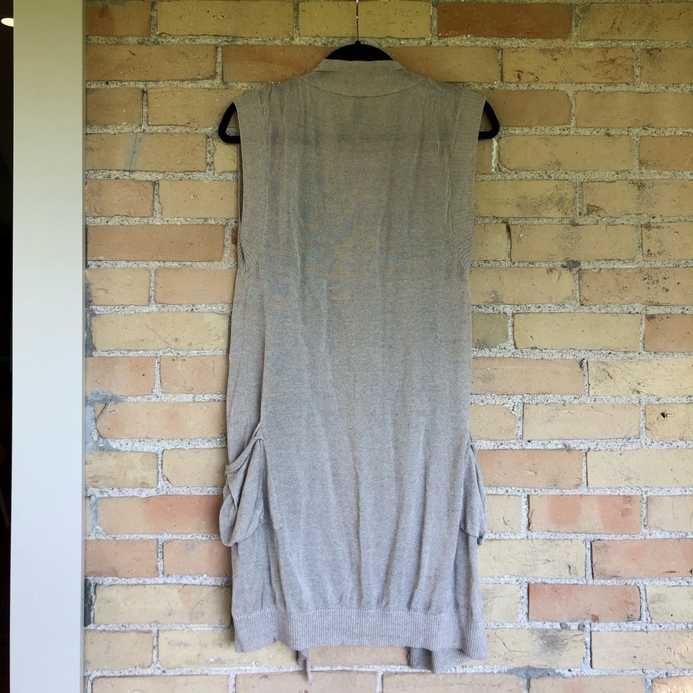 Tana + Bee Long Vest - Picture 3 of 5